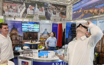 Andrei Ando: "180 de bucureșteni au venit azi în excursie virtuală la Arad!"