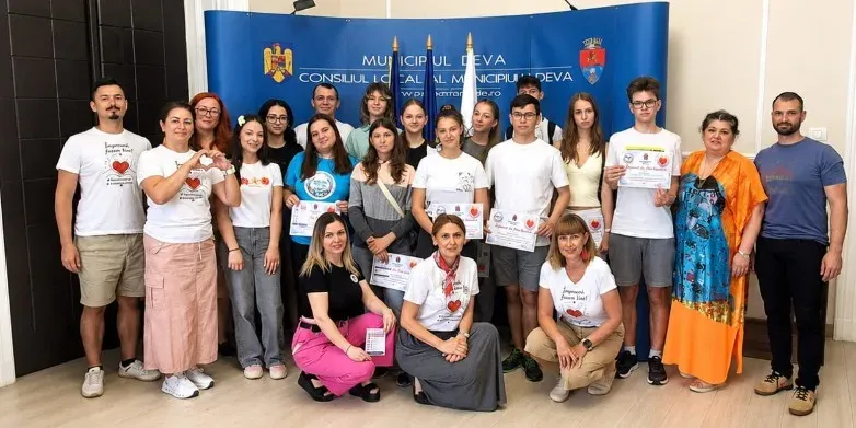 Atelier practic de prim ajutor pentru Consiliul Copiilor Deveni, organizat de Primăria Deva în parteneriat cu Asociația „Inimi Generoase”