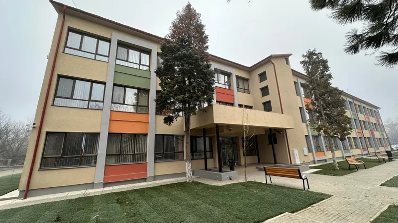 Lucrările de modernizare a Școlii Generale ,,Andrei Șaguna” sunt finalizate în mare parte!