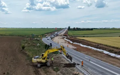 Lărgirea DN79 între Aeroportul Oradea și Nojorid a ajuns la 40% stadiu fizic