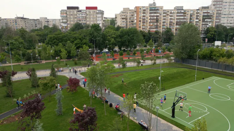 Parcul Liniei, în cifre. Drumul de la bălării și munți de moloz la cel mai modern și mai mare parc liniar din România