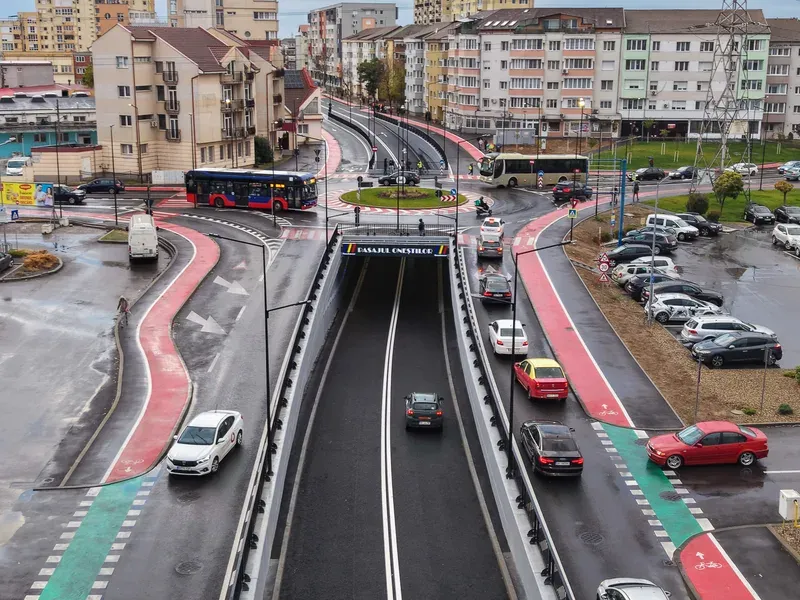 S-a deschis circulația prin pasajul Oneștilor din Oradea