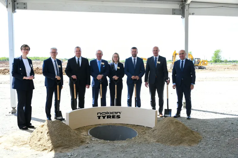 Premierul României, la deschiderea șantierului Nokian Tyres