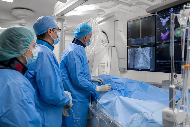 Spitalul Clinic de Recuperare Cluj‑Napoca a efectuat în premieră naţională ablaţii PFA pentru fibrilaţie atrială