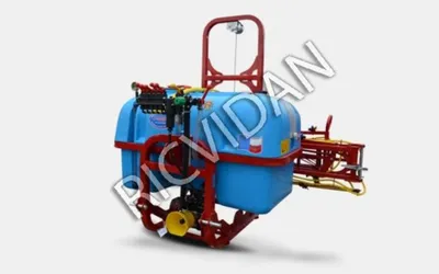 Masina erbicidat 800 l
