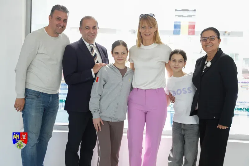 Vrancea, pol de performanță în natație: parteneriat pe 10 ani între Consiliul Județean Vrancea și FRNPM