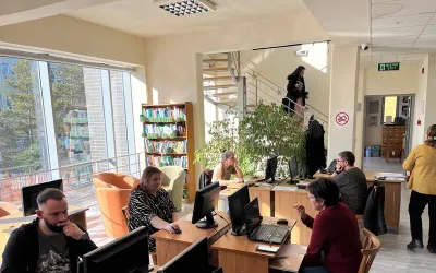 Consiliul Județean Harghita aprobă modificarea bugetului pentru digitalizarea bibliotecilor și extinderea serviciilor sociale mobile