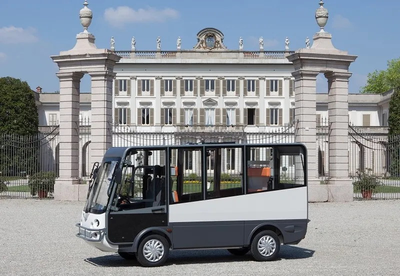 MICROBUZ FULL ELECTRIC ESAGONO model Grifo