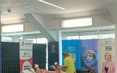 Peste 220 de persoane au donat sânge, la Cluj, cu prilejul campaniei naționale de donare „Avem același sânge”