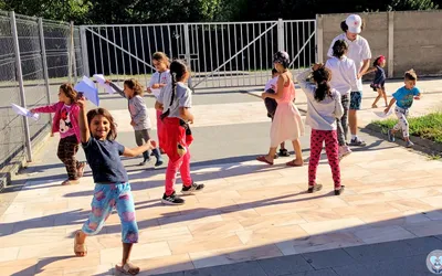 Repetiție pentru prima zi de școală - pentru copiii din cartierul Grigorescu