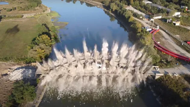 Începe construcţia fundaţiilor podului peste râul Olt din comuna Voila!